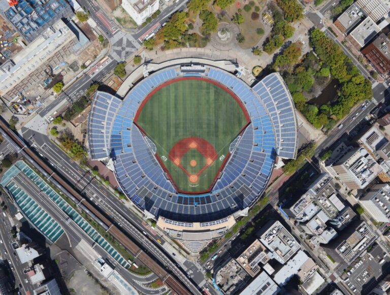 上空から見た横浜スタジアム