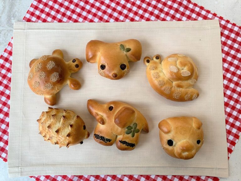 色々な形をしたパン