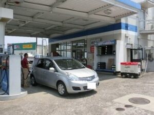 ガソリンスタンド